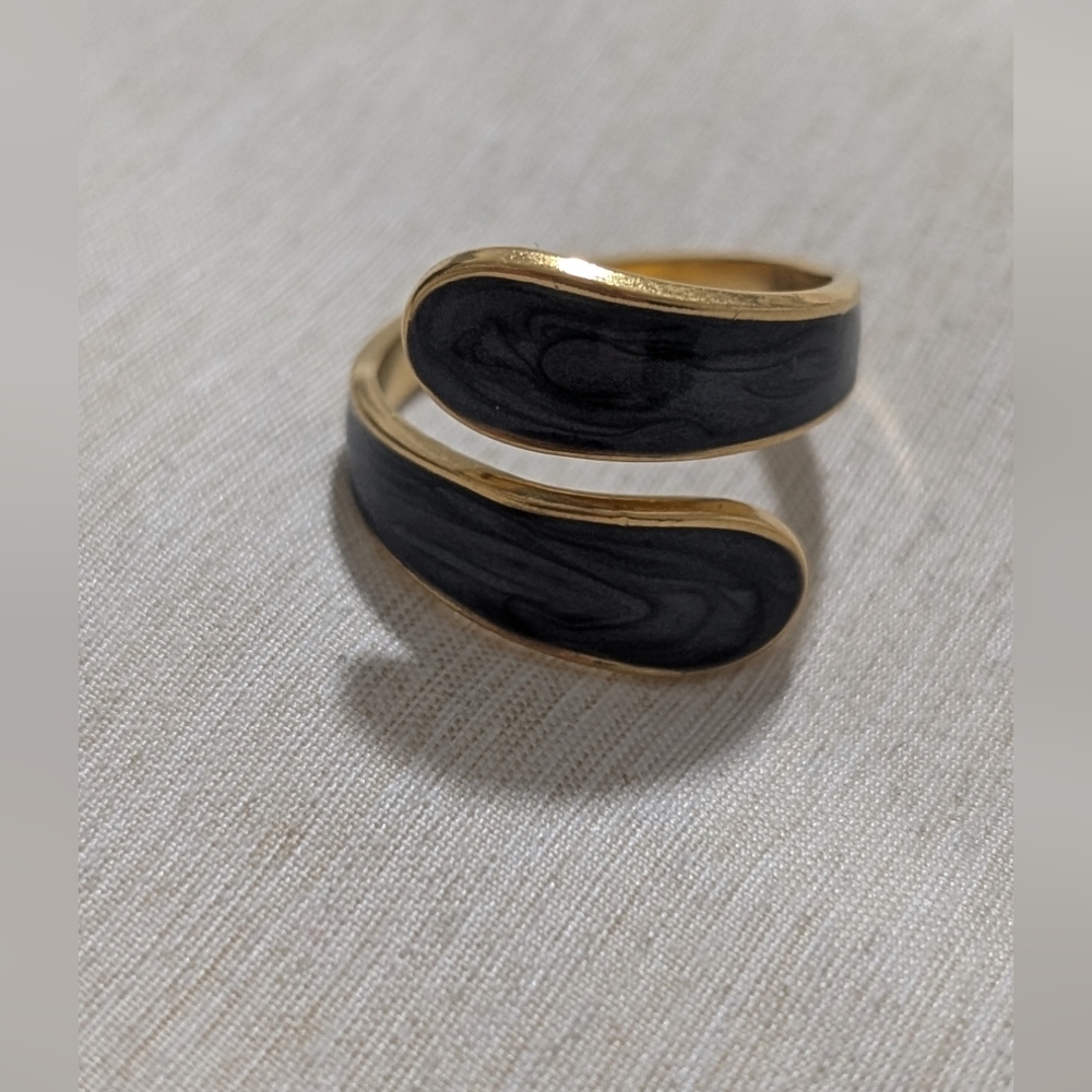 Elegant Gold and Black Swirl Ring One Size Adjustable